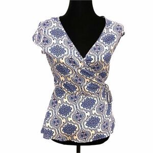 Pink‎ Rose Blue and White Geometric Print Faux Wrap Top Size Small